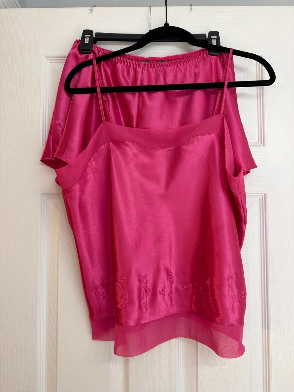 Vintage Y2K Valerie Stevens Pink Satin Pajama Set Embroidered